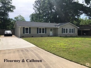 Building Photo - 5438 Brookview Dr