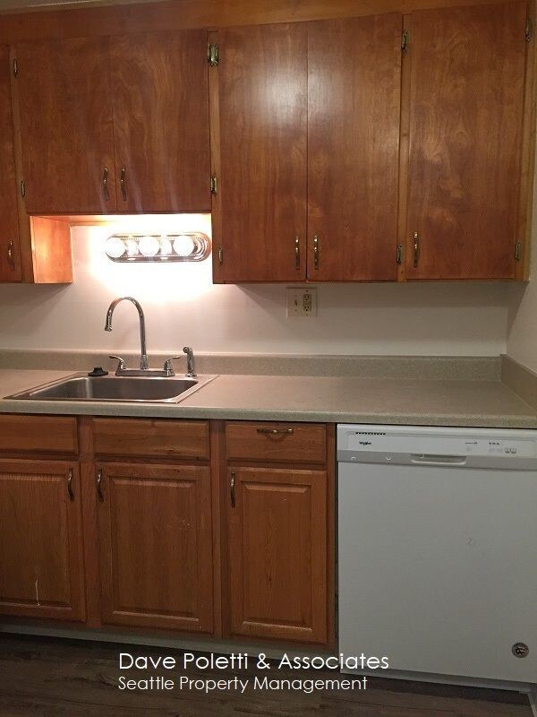 Foto del edificio - 3043 NE 140th St