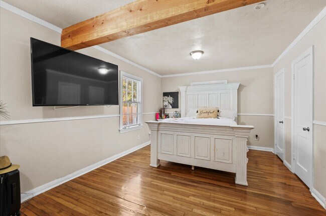 Foto del edificio - 1106 Oriole Ln