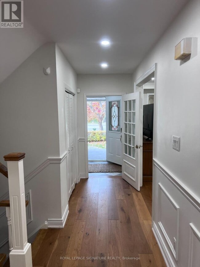 Photo du bâtiment - 195 Upper Canada Dr