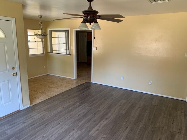 Foto del edificio - 3602 Valley View Dr