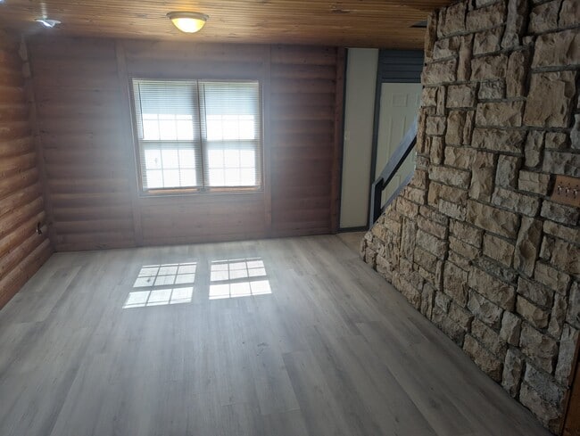 Foto del edificio - 925 Scott Rd