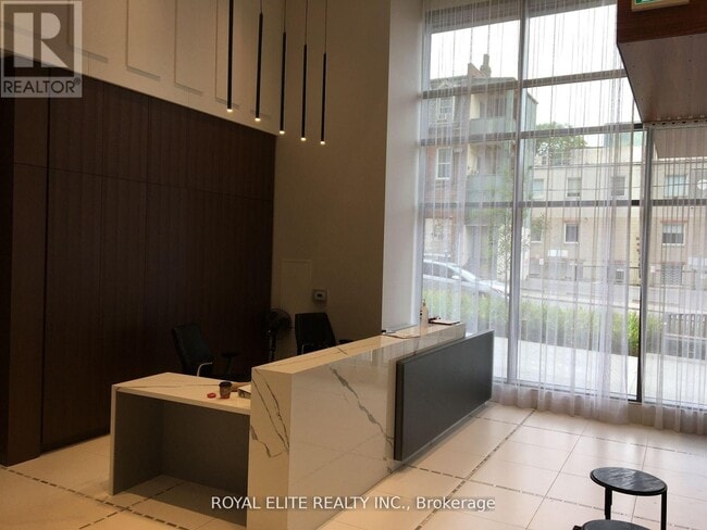 Building Photo - 181 Bedford Rd