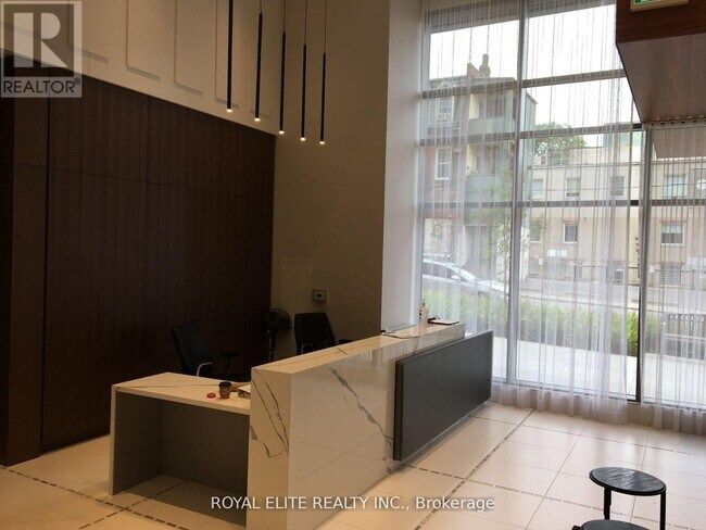 Photo du bâtiment - 181 Bedford Rd