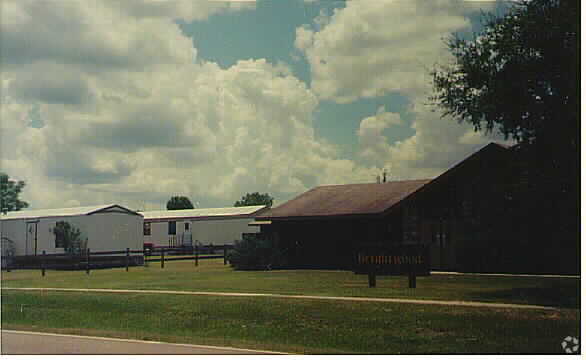 Foto del edificio - Brightwood Manor Mobile Home