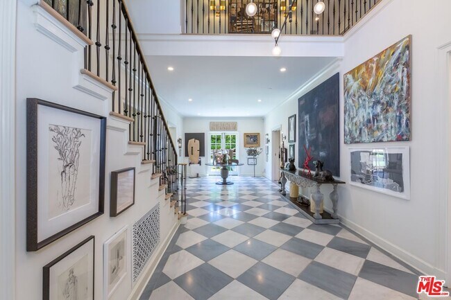 Foto del edificio - 402 S Hudson Ave