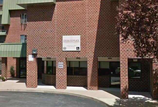 Foto del edificio - 120 E Franklin St