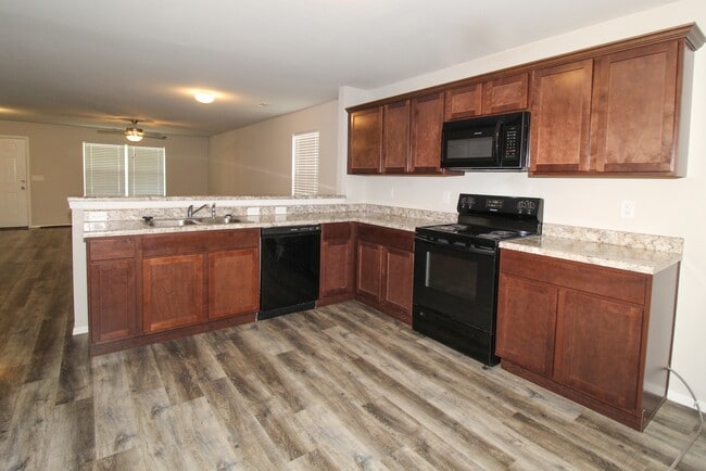 Building Photo - 1168 Morningside Dr