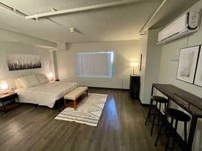 Interior Photo - The Lyon