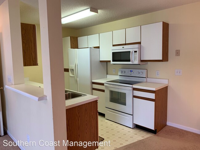 Building Photo - 3 br, 2 bath House - 2136 Clearwater Drive...