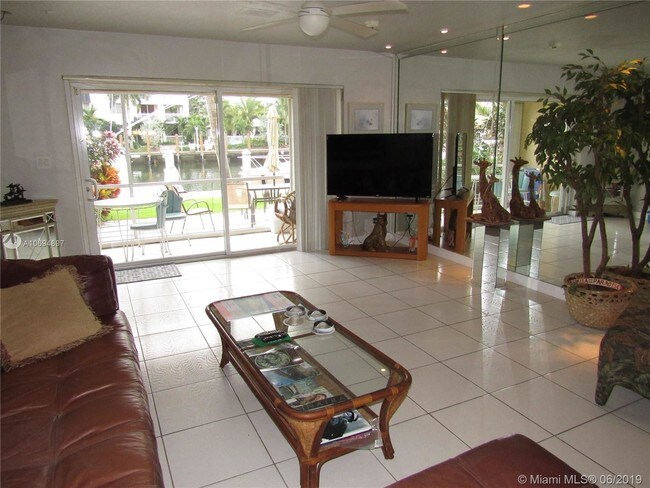 Foto del edificio - 1700 SE 15th St