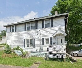 Building Photo - 602 E Long Ave