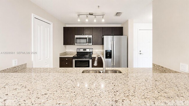 Foto del edificio - 2650 SW 37th Ave