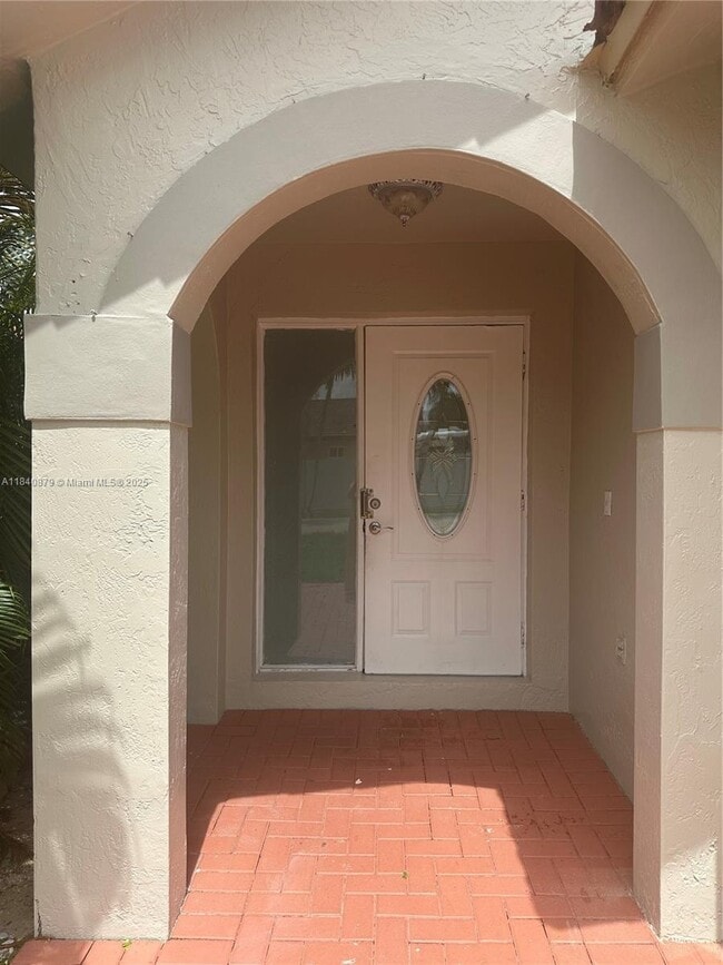 Building Photo - 16771 NW 74th Ct