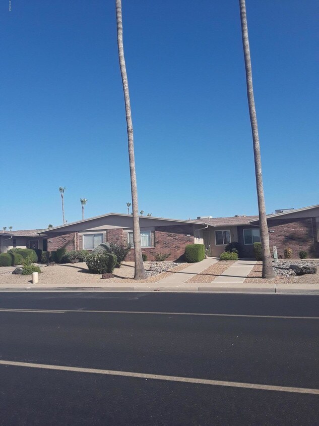 Primary Photo - 13738 W Camino Del Sol