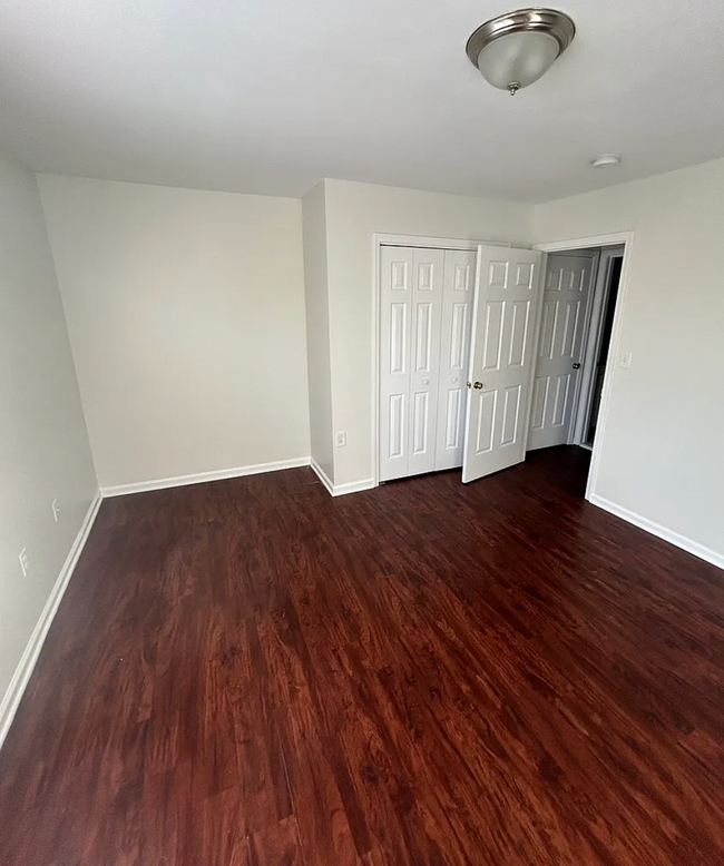 Foto del edificio - Modern 2-Bedroom Apartment in a Prime Loca...
