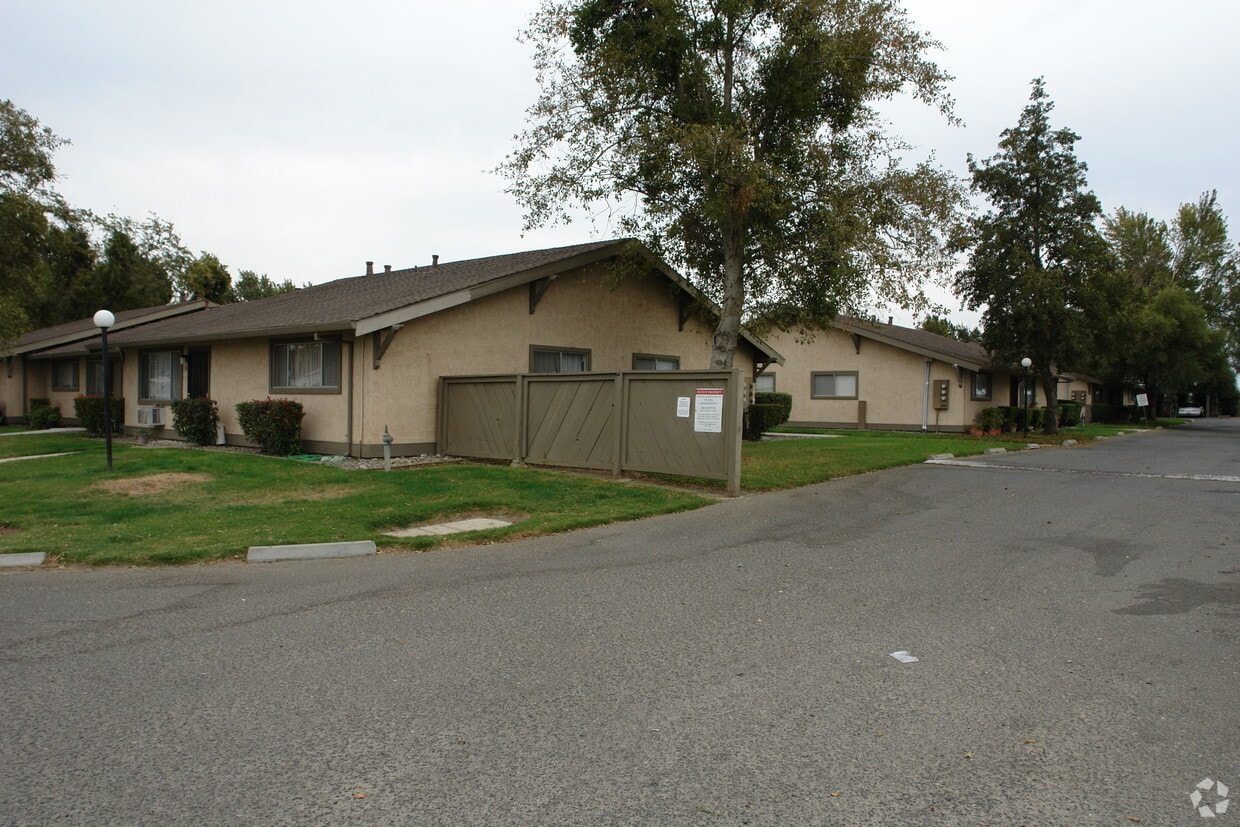 Moonlight Apartments Dixon, CA