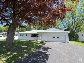 Building Photo - 120 Sunnyside Dr