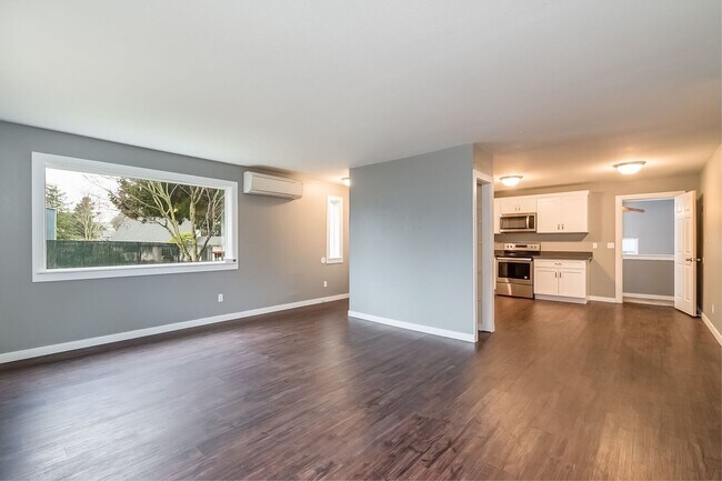 Foto del edificio - Beautiful, Spacious 4-bedroom home in Ferndale!