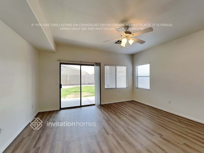Building Photo - 2103 E La Costa Dr
