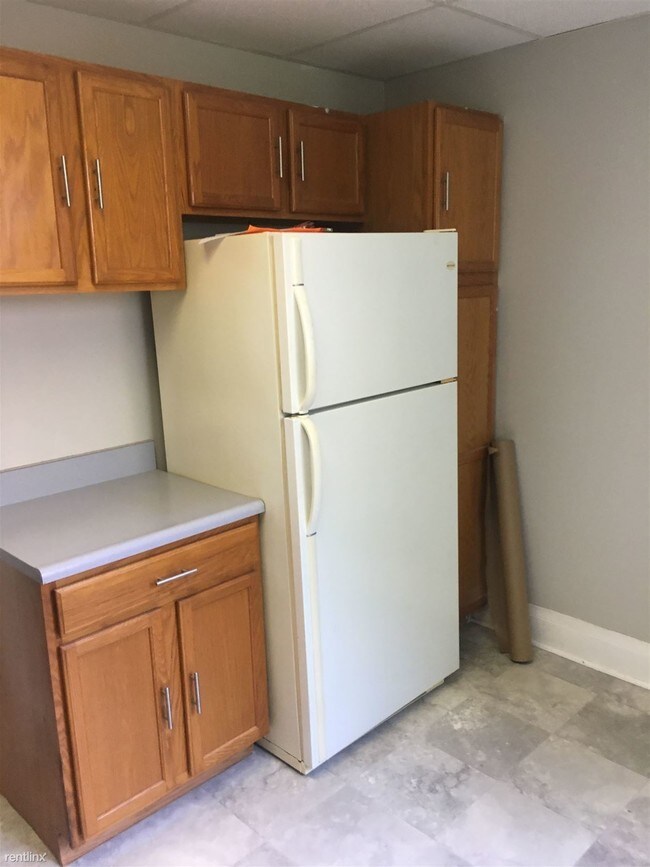 Building Photo - 3 br, 1 bath Duplex - 5005 Linden Ave 5007