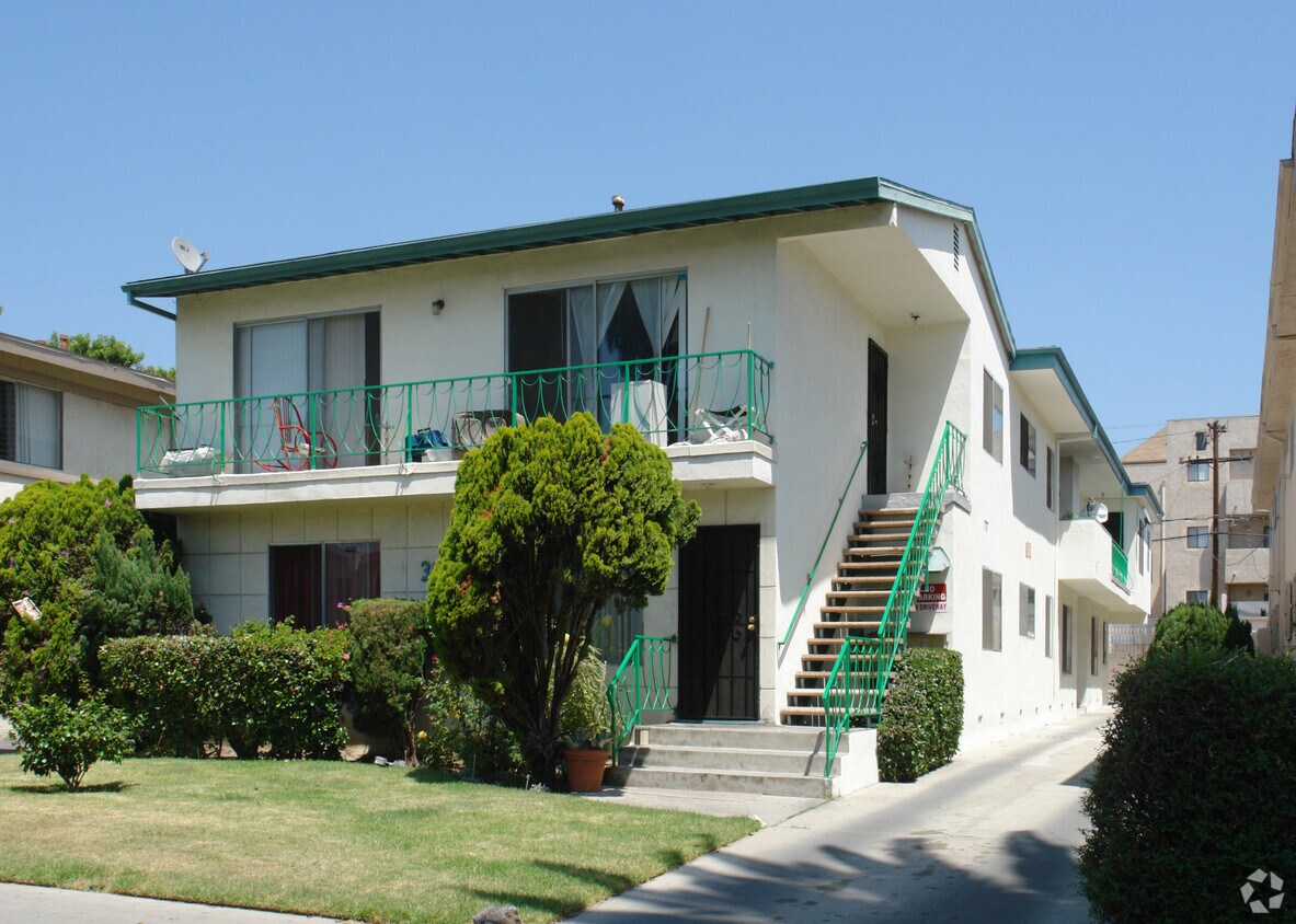 Foto del edificio - 3744 Westwood Blvd