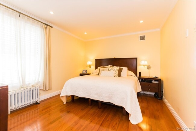 Foto del edificio - 3902 Manhattan College Pkwy