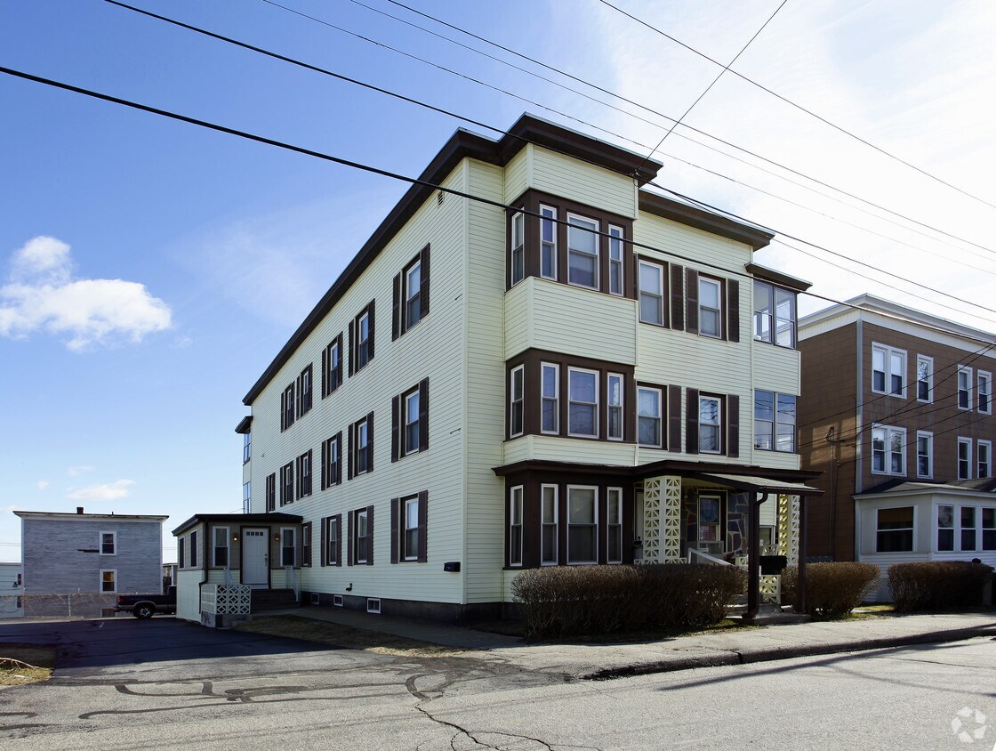 19 Gove Ave, Biddeford, ME 04005 Apartments in Biddeford, ME