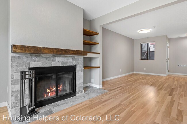 Foto del edificio - 2 br, 2 bath House - 848 Walnut Street #C