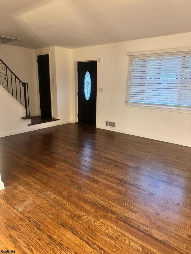 Building Photo - 631 Grant Terrace