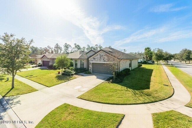Building Photo - 16 Acorn Grove Ct