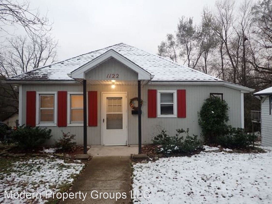 1 br, 1 bath House 1122 E Atchison St. House Rental in Jefferson