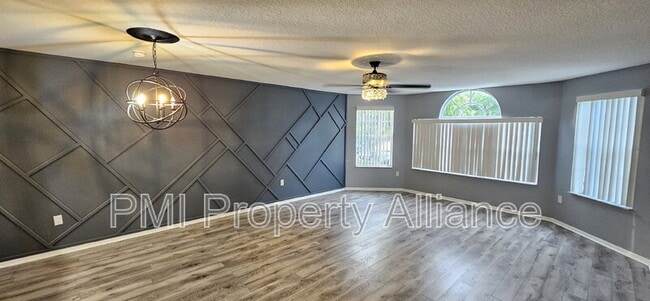 Building Photo - 8714 Rain Forest Rd
