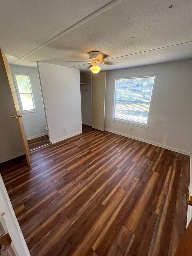 Foto del edificio - 5 Water Oak Ln