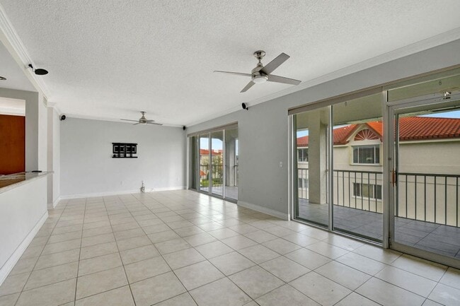 Foto del edificio - 107 Half Moon Cir
