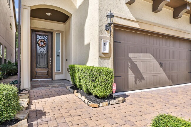 Foto del edificio - 2817 Shadow Woods Ct