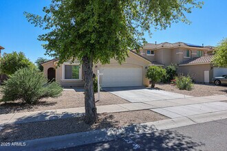 Building Photo - 13959 W Country Gables Dr