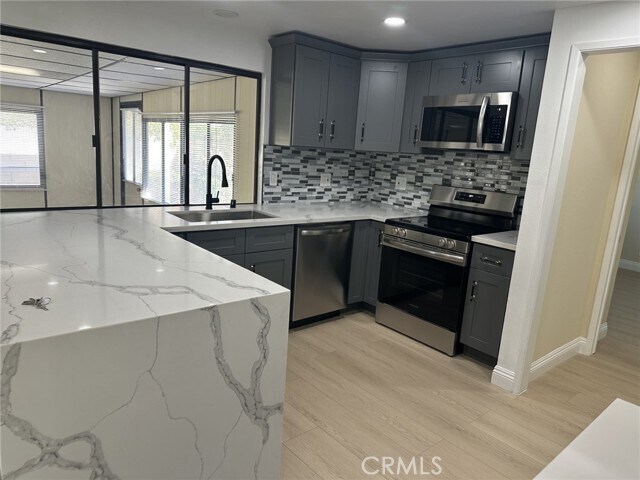 Foto del edificio - 9792 Spruce Ct
