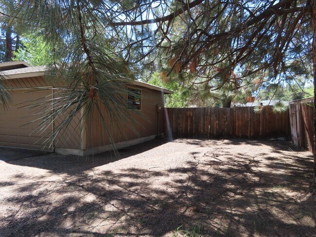 Building Photo - 3 br, 2 bath House - 20535 Woodside Court
