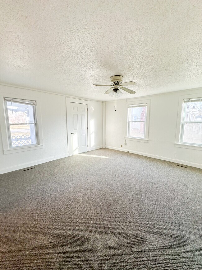 950 Center St Unit 2, Lake Geneva, WI 53147 Apartments in Lake