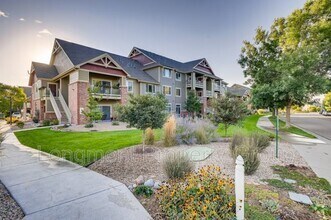 Building Photo - 804 Summer Hawk Dr