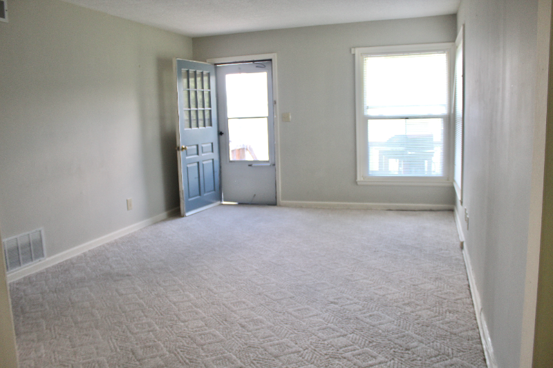 Foto principal - 211 E 11th St