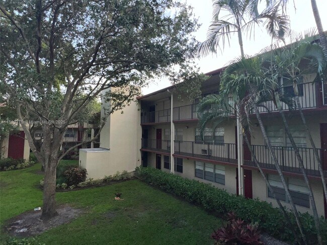 Foto del edificio - 200 SW 132nd Way