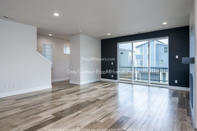 Building Photo - Elegant Commonwealth Home - Where Style Me...