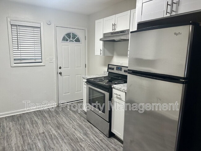 Building Photo - 817 Ragland Ct