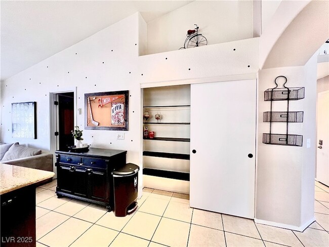 Foto del edificio - 2742 Herron Hills St