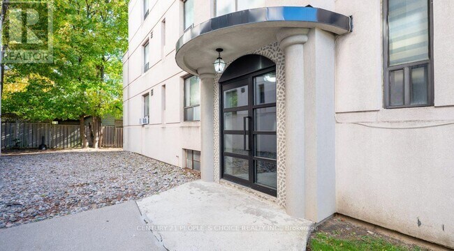 Photo du bâtiment - 875 Avenue Rd