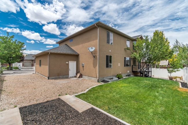 Building Photo - 13749 Crimson Patch Way