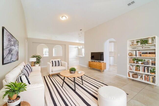 Building Photo - 2147 Marisol Loop
