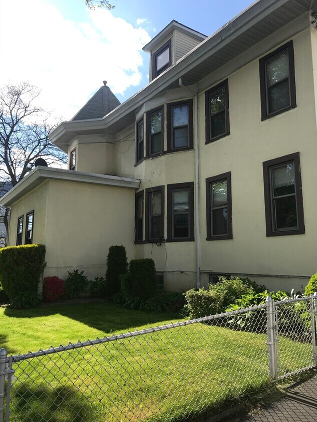 179 Fulton N Ave, Mount Vernon, NY 10550 Apartments in Mount Vernon